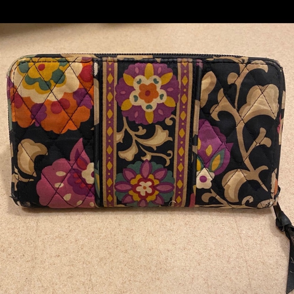 Vera Bradley Wallet Suzani Retired Pattern Zip Around